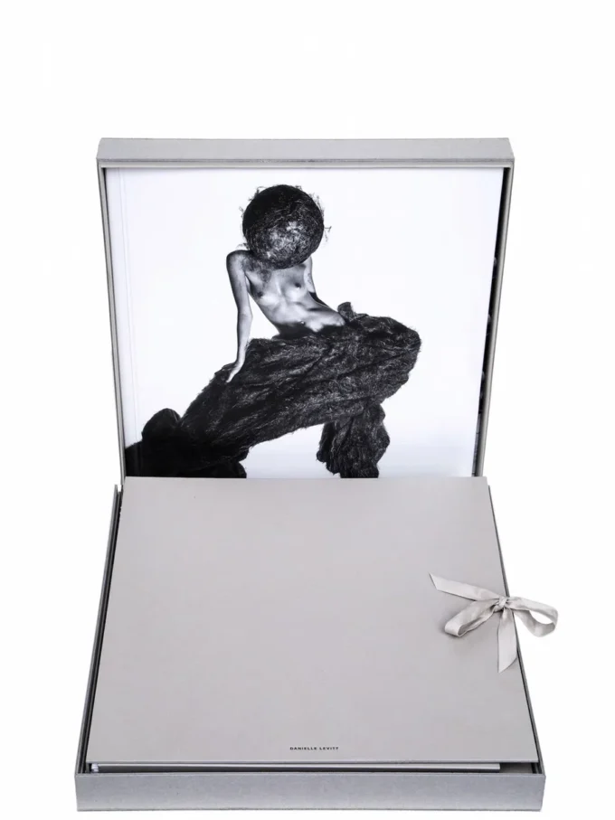 RICK OWENS – LIBROS RV18S0001-100 RICK OWENS – LIBROS RV18S0001-100