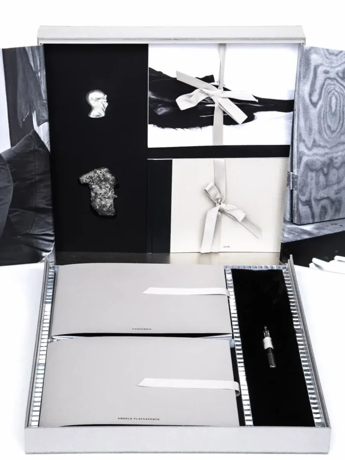 RICK OWENS – LIBROS RV18S0001-100 RICK OWENS – LIBROS RV18S0001-100