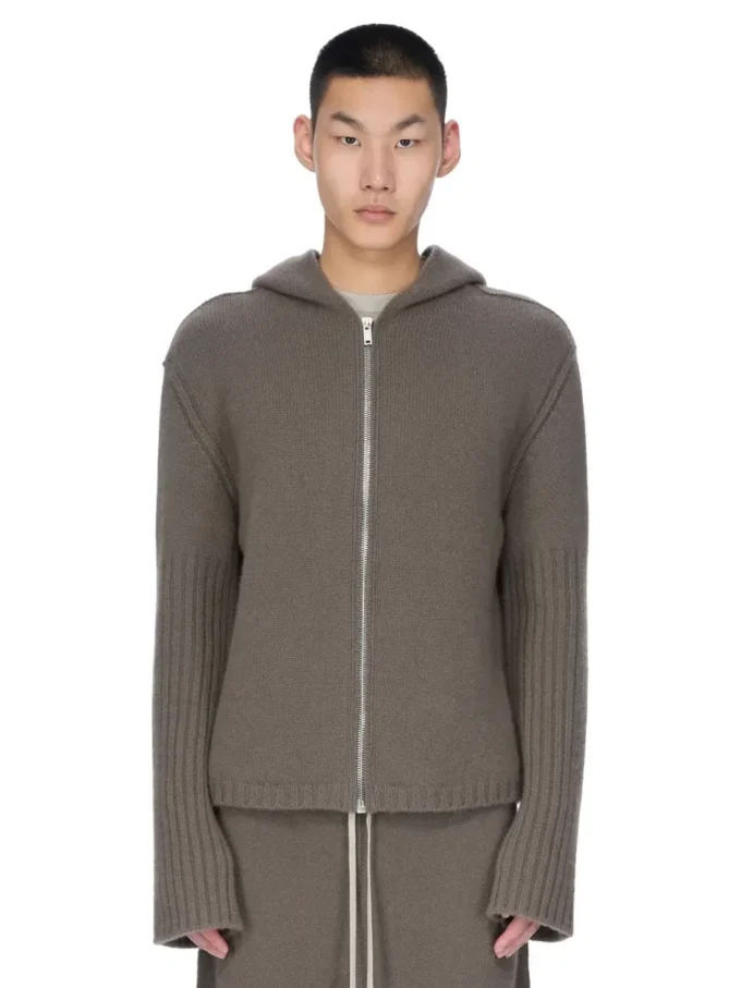 Sudadera con capucha y cremallera Concordians PreCollección Otoño/Invierno 25 de Rick Owens en punto de cachemir color polvo Las Palmas. RU02E1666KLWS-34 Sudadera con capucha y cremallera Concordians PreCollección Otoño/Invierno 25 de Rick Owens en punto de cachemir color polvo Las Palmas. RU02E1666KLWS-34